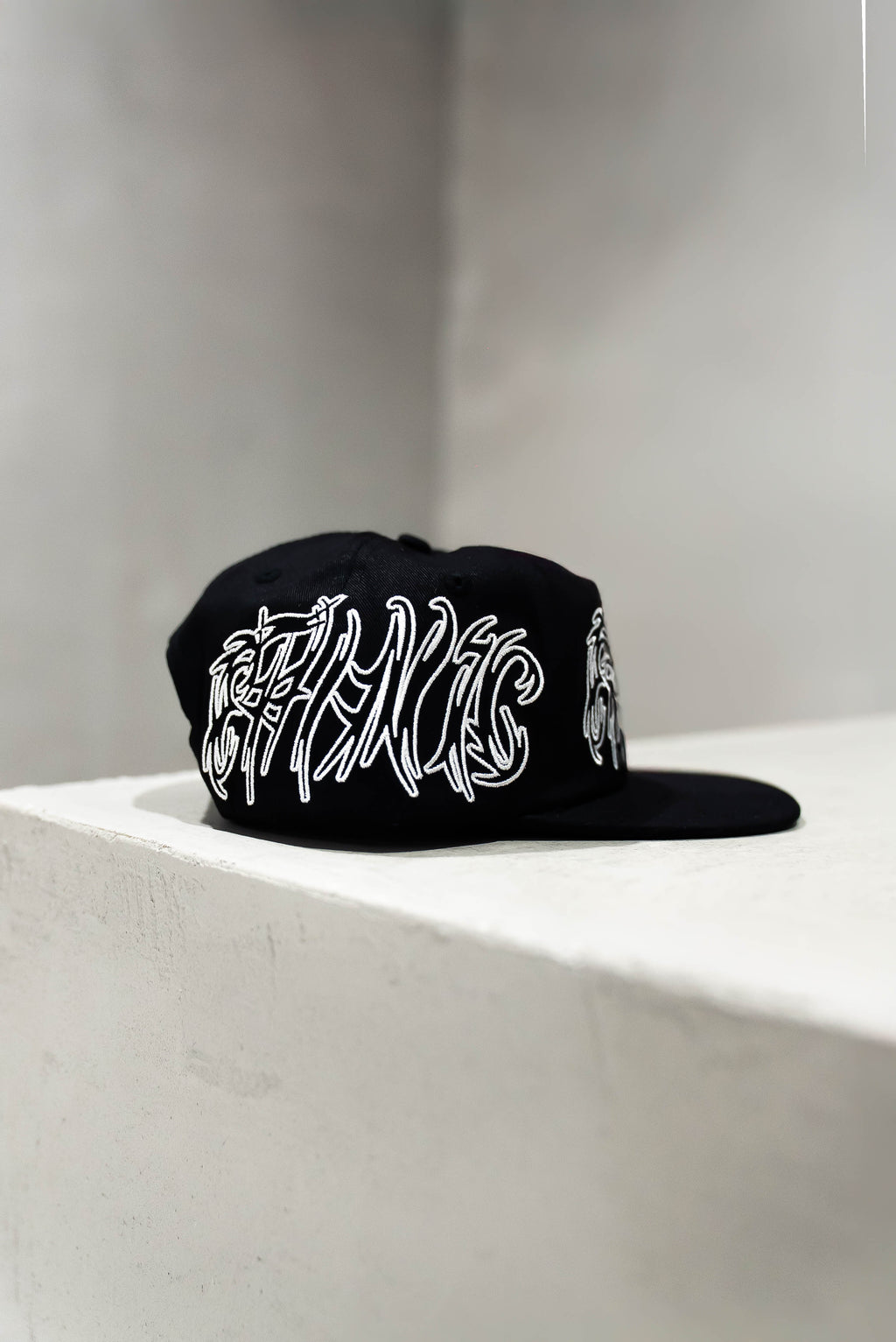 SCRIPT HAT (Black)
