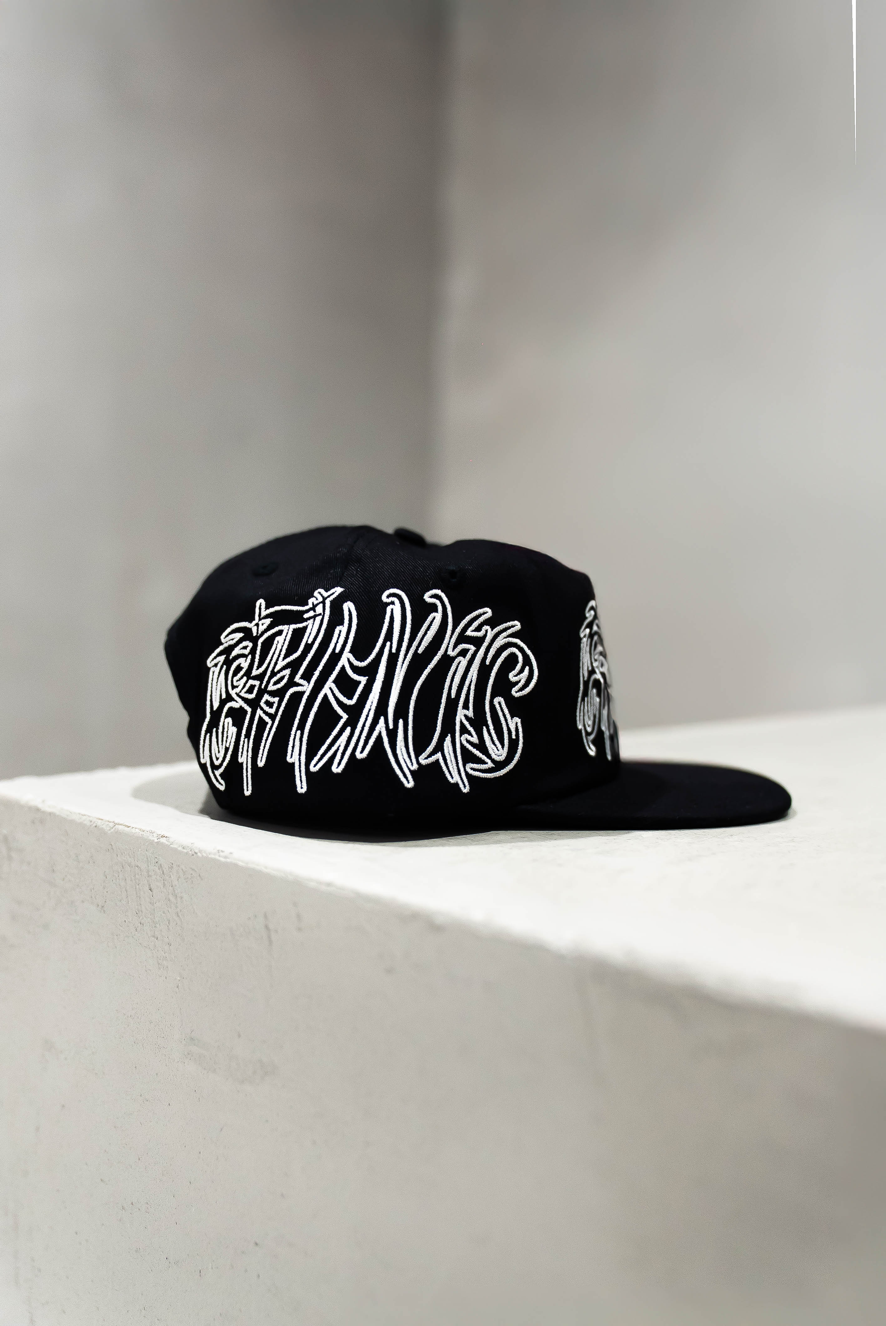 SCRIPT HAT (Black)